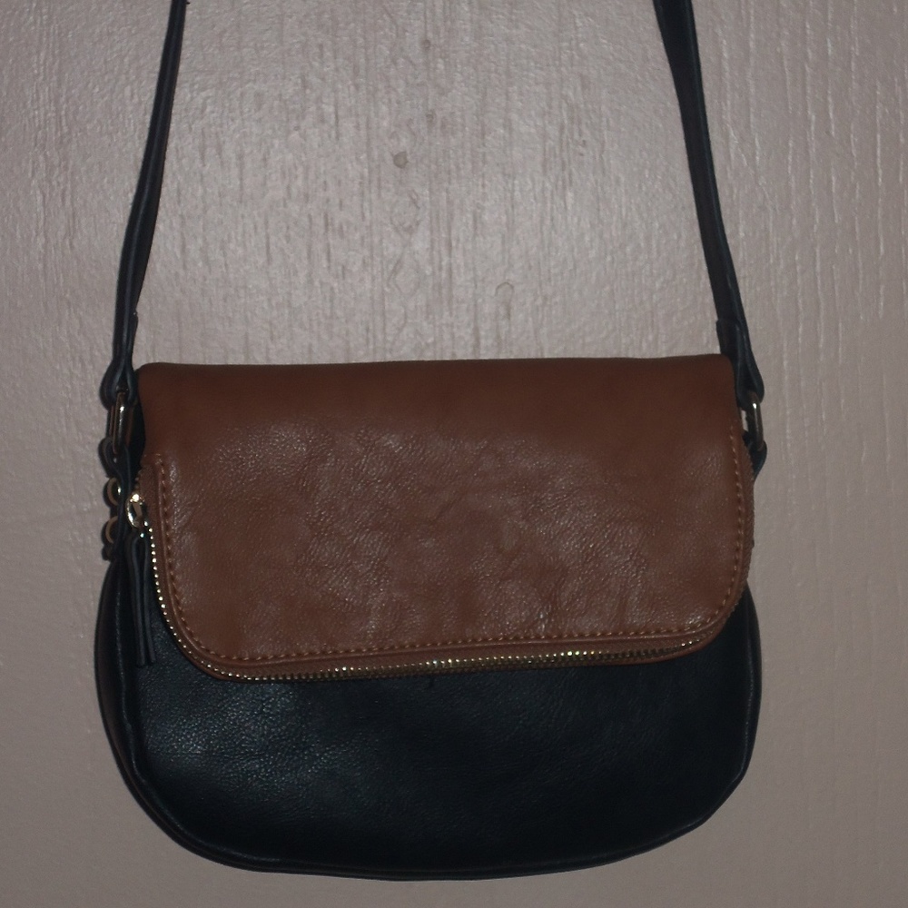 Black Brown Purse CAN'T FIND BRAND NAME